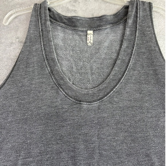 Free People M More Chill Tank Top Gray‎ Sleeveless Layered Hem Side Slits Casual - Picture 2 of 10